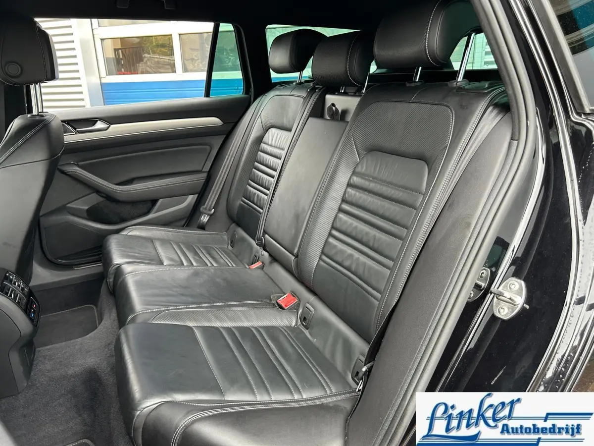 2.0 TDI Highline Business R-Line| Leder| Trekhaak|
