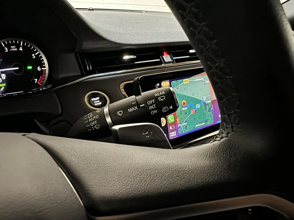1.5 P300e AWD R-Dynamic SE Pano Merdian