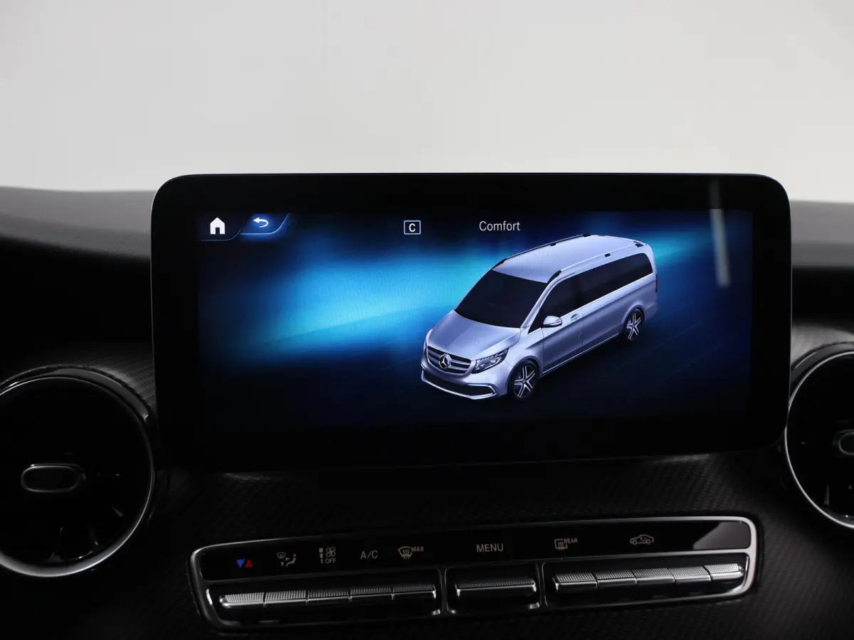 250d | L3 XL | AMG | DUBBELE CABINE | NAVIGATIE | PARKEERCAMERA | 5-ZITS | LEDEREN BEKLEDING | STOELVERWARMING | TREKHAAK | AMG | CERTIFIED