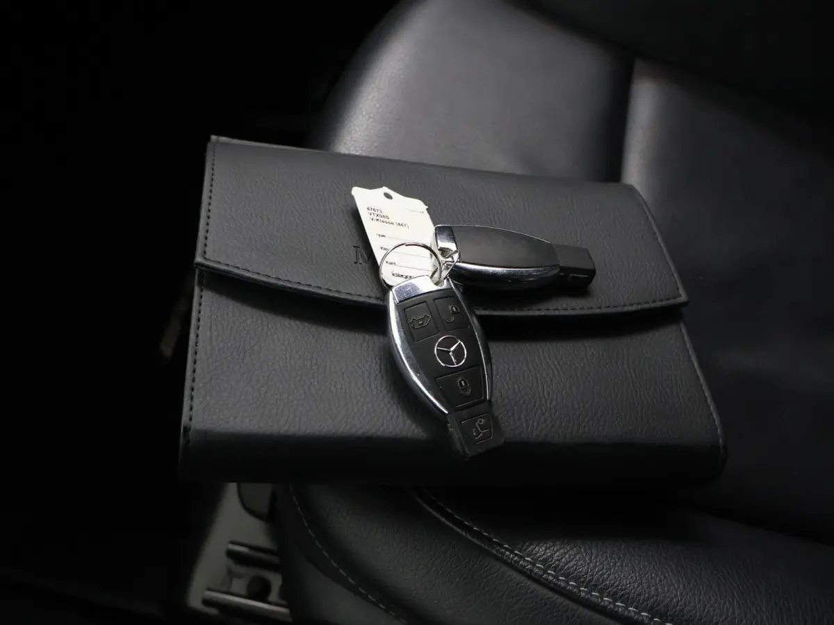 250d | L3 XL | AMG | DUBBELE CABINE | NAVIGATIE | PARKEERCAMERA | 5-ZITS | LEDEREN BEKLEDING | STOELVERWARMING | TREKHAAK | AMG | CERTIFIED