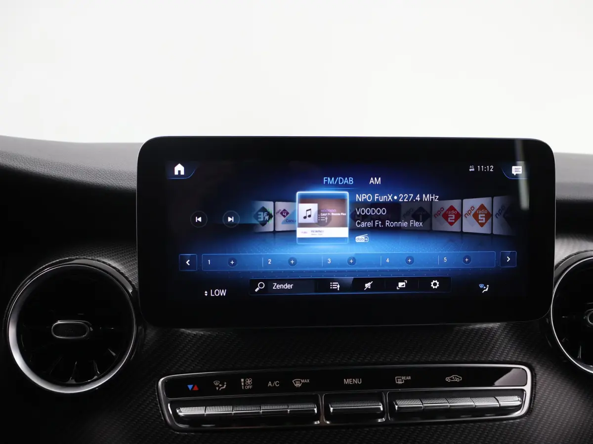 250d | L3 XL | AMG | DUBBELE CABINE | NAVIGATIE | PARKEERCAMERA | 5-ZITS | LEDEREN BEKLEDING | STOELVERWARMING | TREKHAAK | AMG | CERTIFIED
