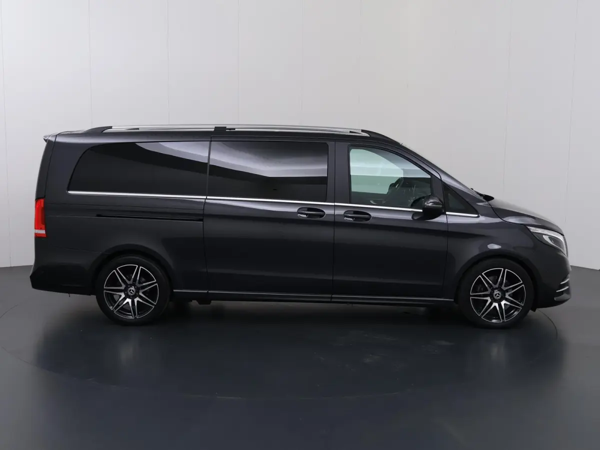 250d | L3 XL | AMG | DUBBELE CABINE | NAVIGATIE | PARKEERCAMERA | 5-ZITS | LEDEREN BEKLEDING | STOELVERWARMING | TREKHAAK | AMG | CERTIFIED