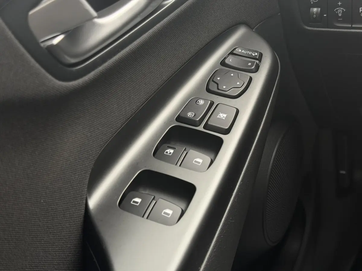 1.6 GDI HEV Fashion - FACELIFT/NAVI/HUD/CAM/NAP