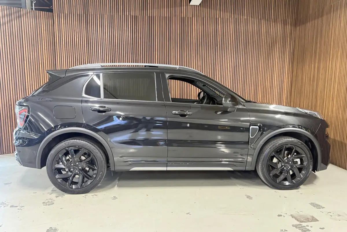 1.5 - Black line - Autotrust