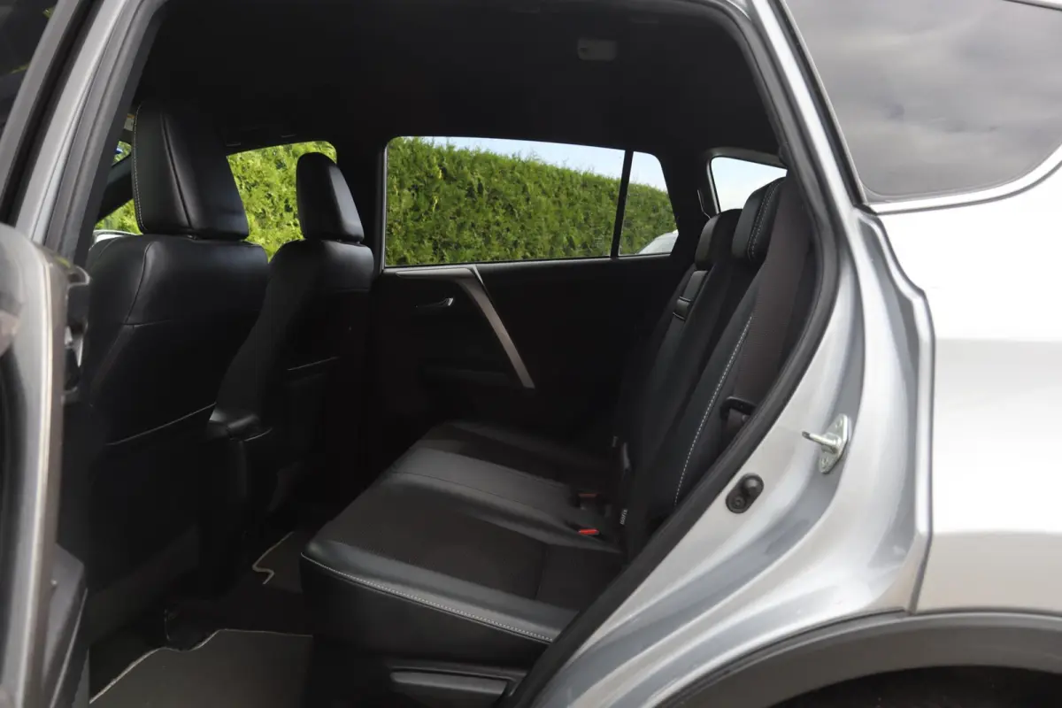 HYBRID AWD EXECUTIVE 🚙 | Camera 📸 | JBL 🔊 | LEDER | ACC 🚗 | TREKHAAK 🔗 | TOYOTA GARANTIE MOGELIJK ⭐