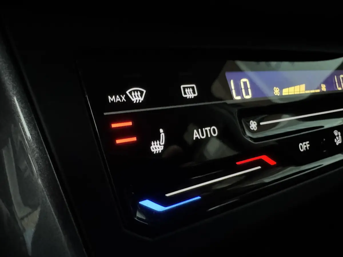 1.0 TSI DSG ACC Alcantara IQ Light LaneAssist CameraStlvw Garantie