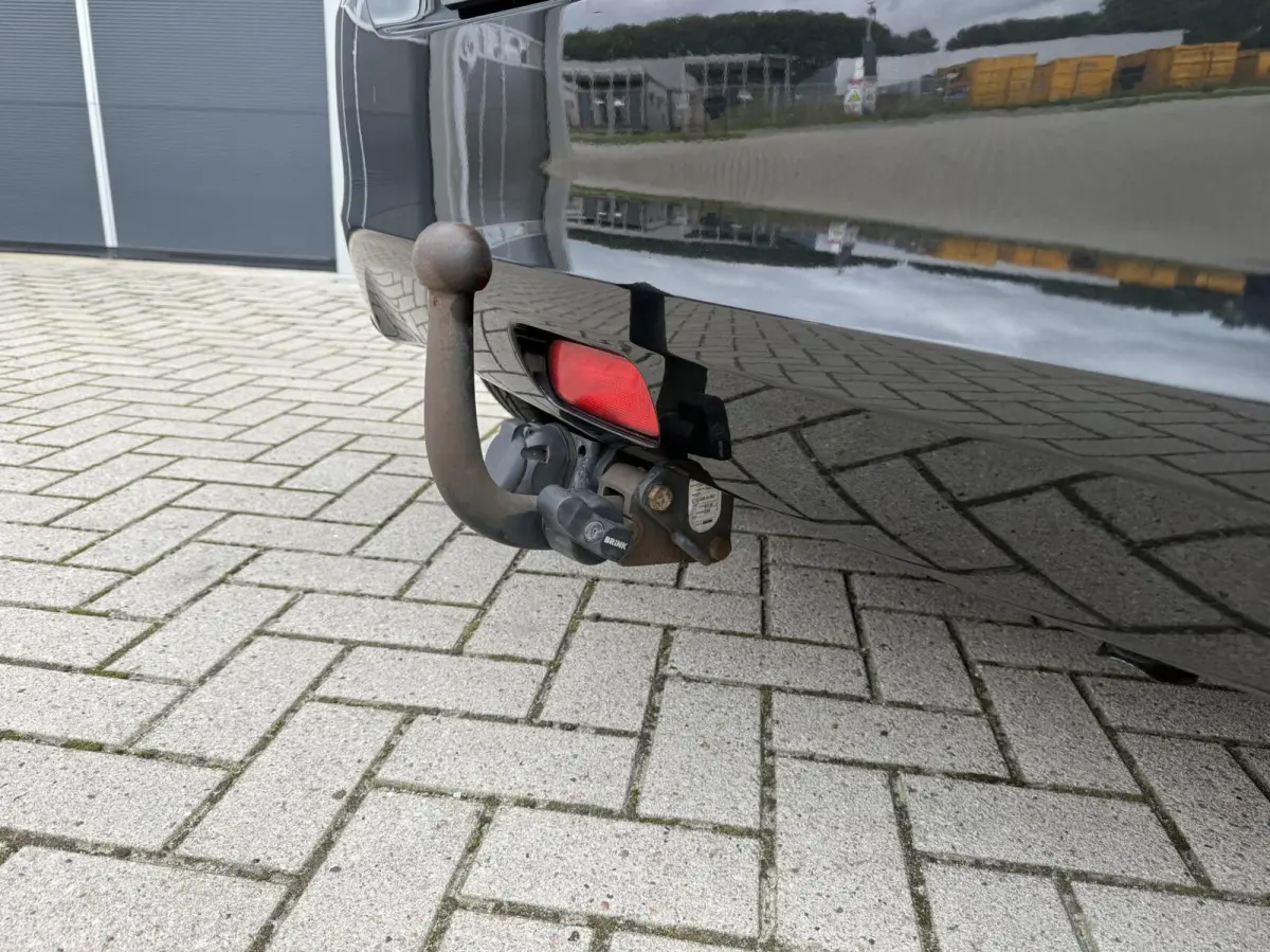 1.2 Style EASSS | Alcantara/Leder | Cruise | Airco | LED | Trekhaak