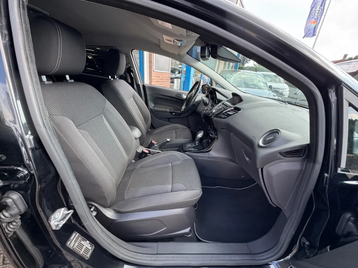 1.0 EcoBoost Titanium 2020 AUT AIRCO NAVI NAP!
