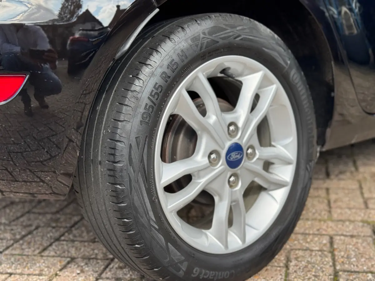 1.0 EcoBoost Titanium 2020 AUT AIRCO NAVI NAP!