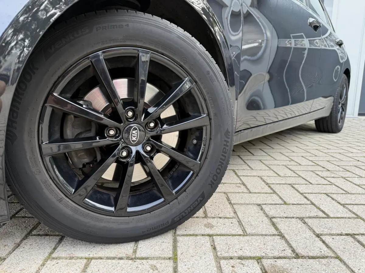 1.0 T-GDi DynamicLine | Camera | Carplay | Navigatie | Cruise | Climate | DAB