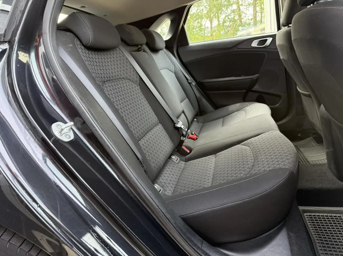 1.0 T-GDi DynamicLine | Camera | Carplay | Navigatie | Cruise | Climate | DAB