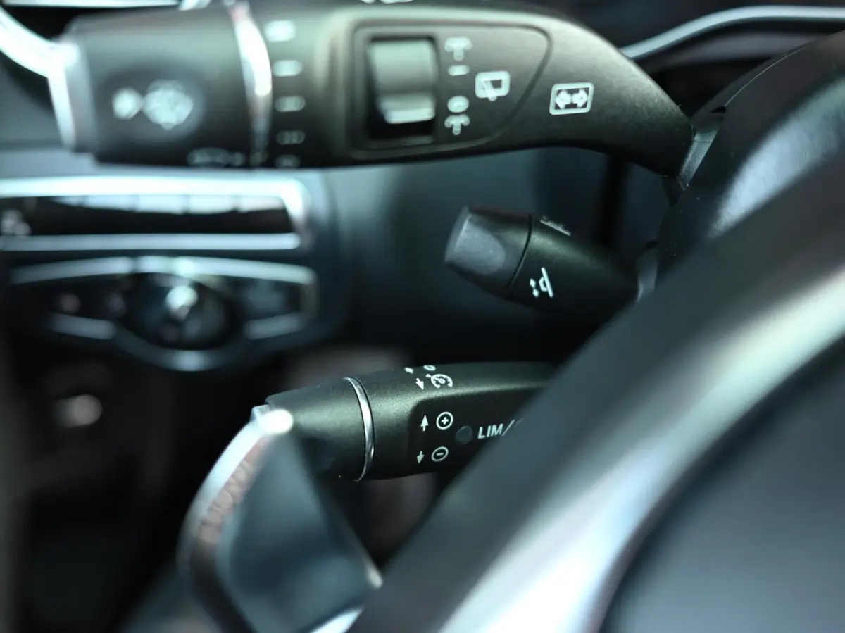 C63 S AMG 510PK V8 Bi-Turbo | Pano | Kuip - Schaalstoelen| XX-583-X | Burmester | Cruisecontrol | Navi | Led | Nieuwstaat | IWC | Memory | Stoelverwarming | Camera | F1 Flippers | Parfumerin