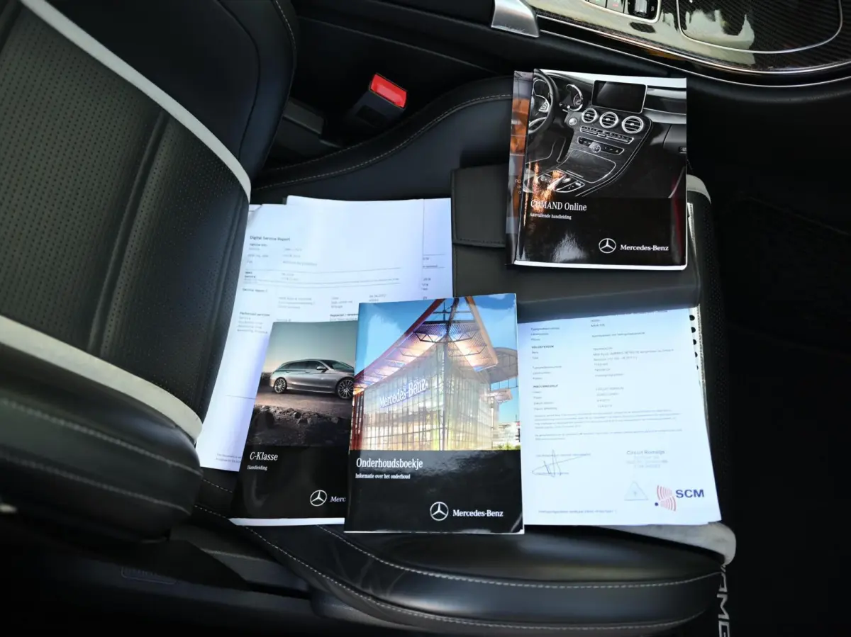 C63 S AMG 510PK V8 Bi-Turbo | Pano | Kuip - Schaalstoelen| XX-583-X | Burmester | Cruisecontrol | Navi | Led | Nieuwstaat | IWC | Memory | Stoelverwarming | Camera | F1 Flippers | Parfumerin