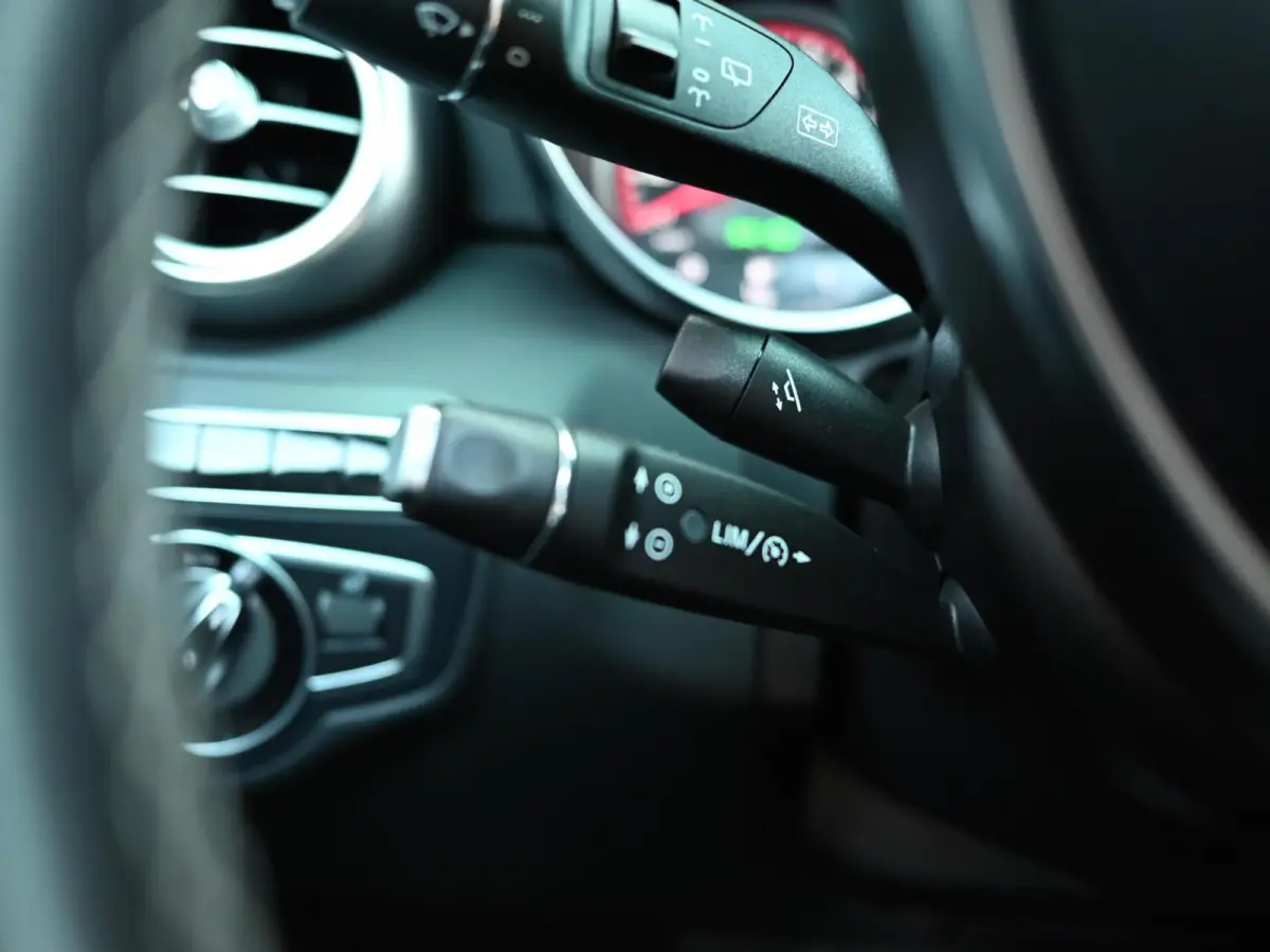 C63 S AMG 510PK V8 Bi-Turbo | Pano | Kuip - Schaalstoelen| XX-583-X | Burmester | Cruisecontrol | Navi | Led | Nieuwstaat | IWC | Memory | Stoelverwarming | Camera | F1 Flippers | Parfumerin