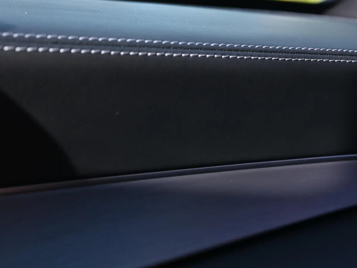 C63 S AMG 510PK V8 Bi-Turbo | Pano | Kuip - Schaalstoelen| XX-583-X | Burmester | Cruisecontrol | Navi | Led | Nieuwstaat | IWC | Memory | Stoelverwarming | Camera | F1 Flippers | Parfumerin
