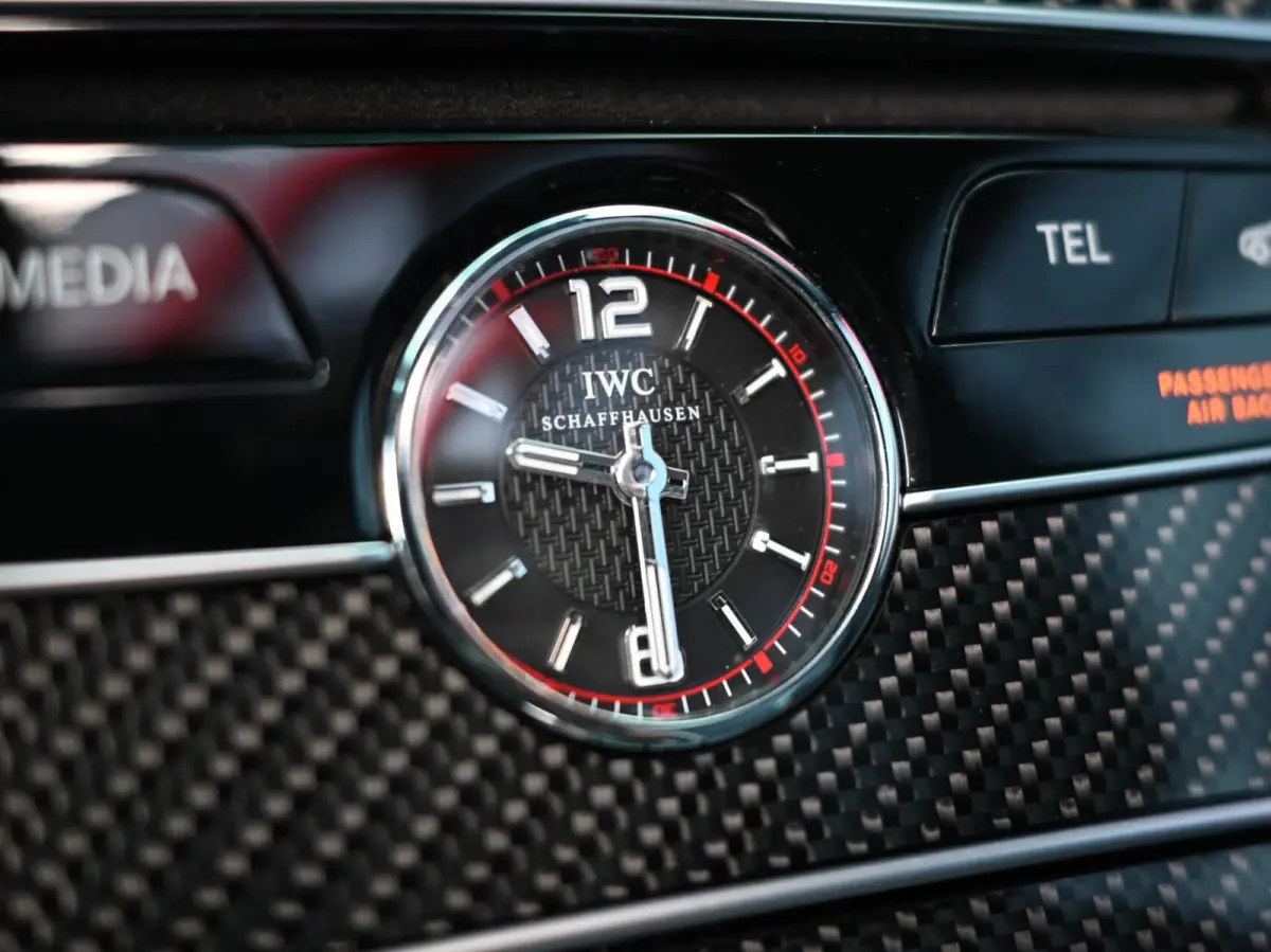 C63 S AMG 510PK V8 Bi-Turbo | Pano | Kuip - Schaalstoelen| XX-583-X | Burmester | Cruisecontrol | Navi | Led | Nieuwstaat | IWC | Memory | Stoelverwarming | Camera | F1 Flippers | Parfumerin
