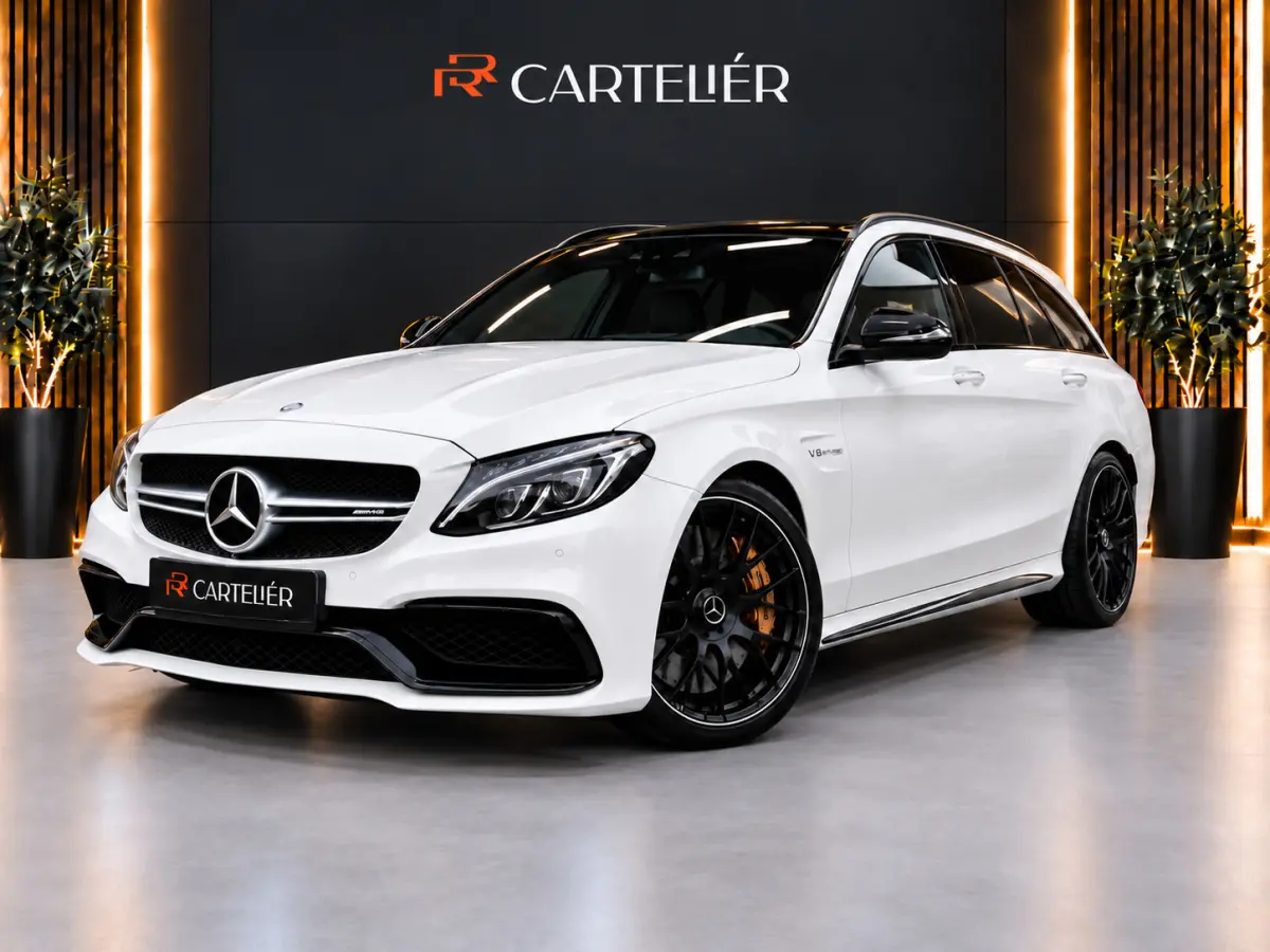 C63 S AMG 510PK V8 Bi-Turbo | Pano | Kuip - Schaalstoelen| XX-583-X | Burmester | Cruisecontrol | Navi | Led | Nieuwstaat | IWC | Memory | Stoelverwarming | Camera | F1 Flippers | Parfumerin