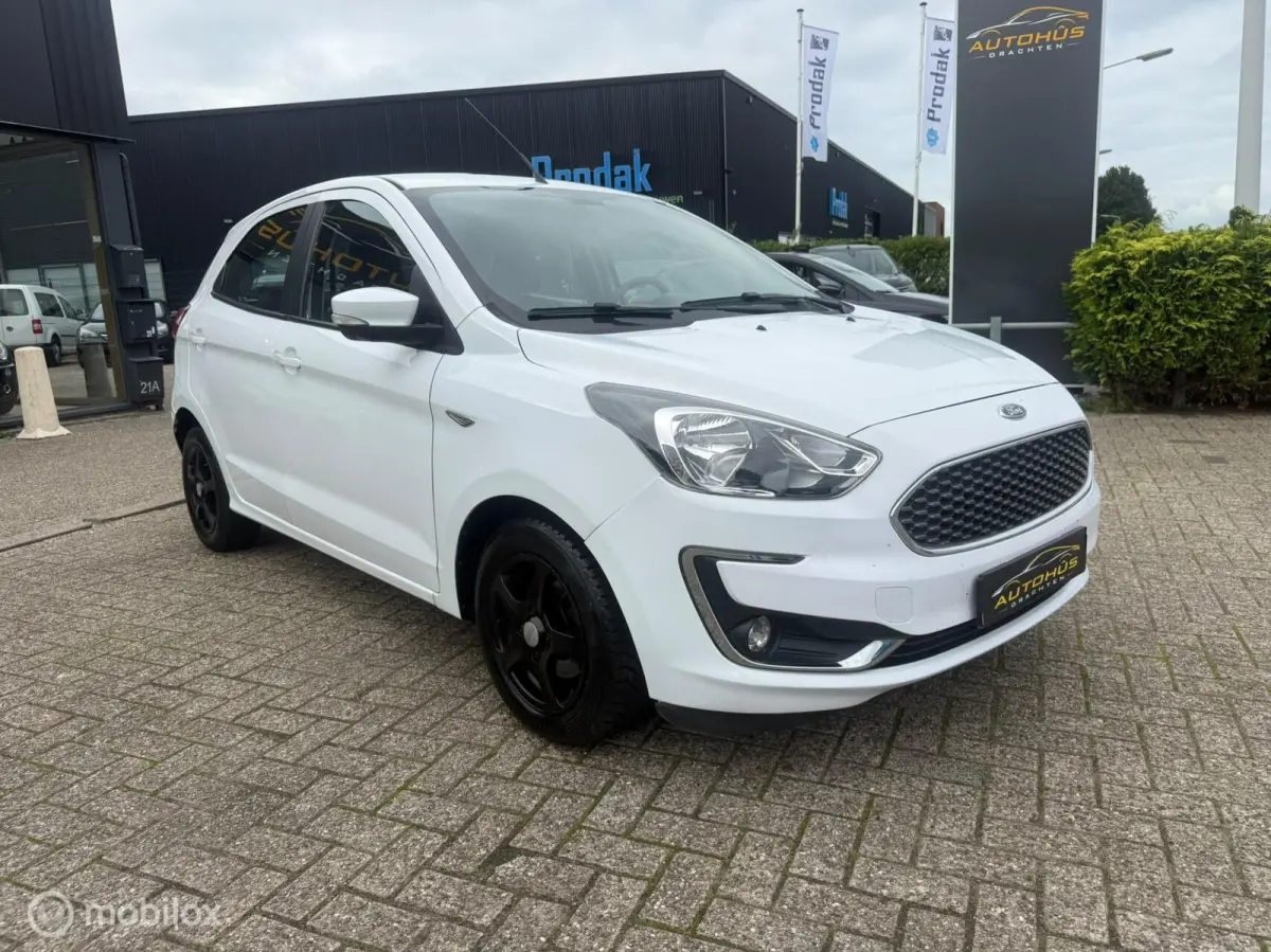 1.2 Titanium Ultimate White airco cruise Parkeersensoren km