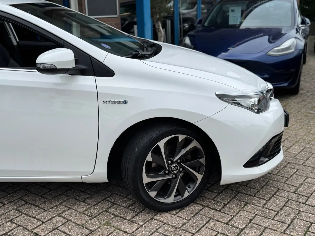 1.8 Hybrid Active AUT NAVI NAP!