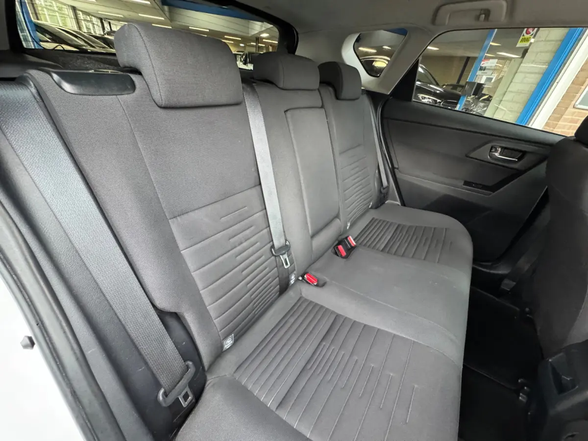 1.8 Hybrid Active AUT NAVI NAP!