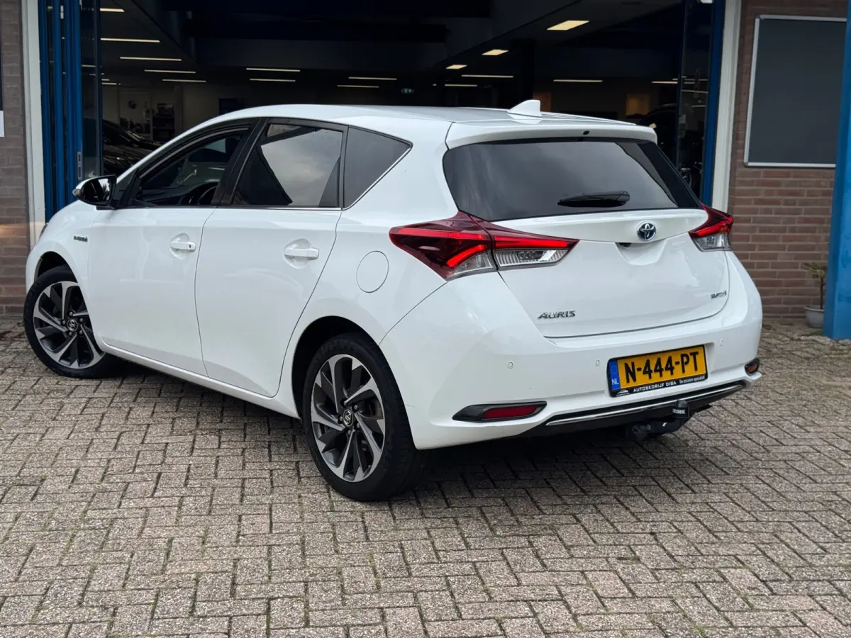 1.8 Hybrid Active AUT NAVI NAP!