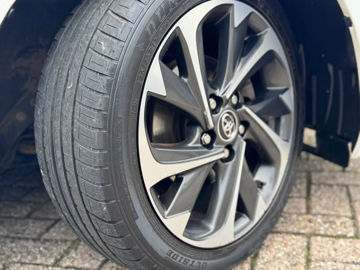 1.8 Hybrid Active AUT NAVI NAP!