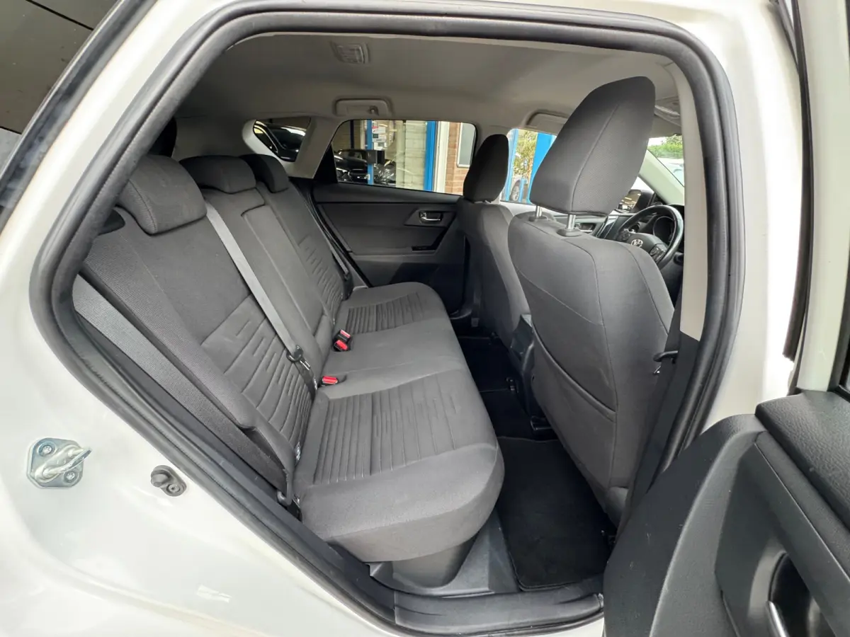 1.8 Hybrid Active AUT NAVI NAP!