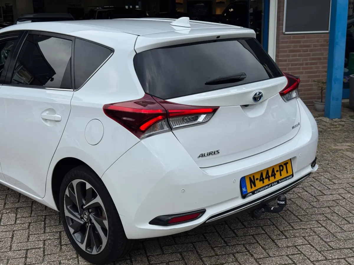 1.8 Hybrid Active AUT NAVI NAP!
