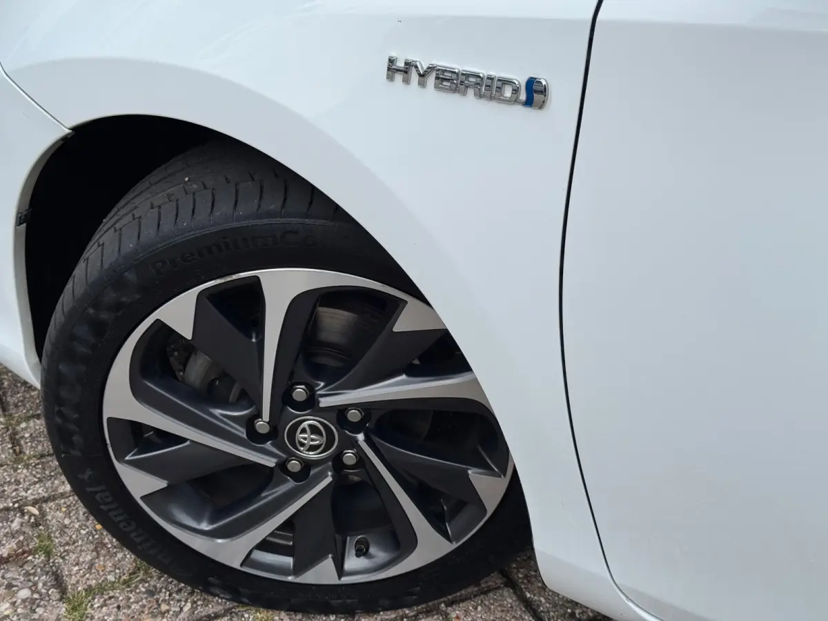 1.8 Hybrid Active AUT NAVI NAP!