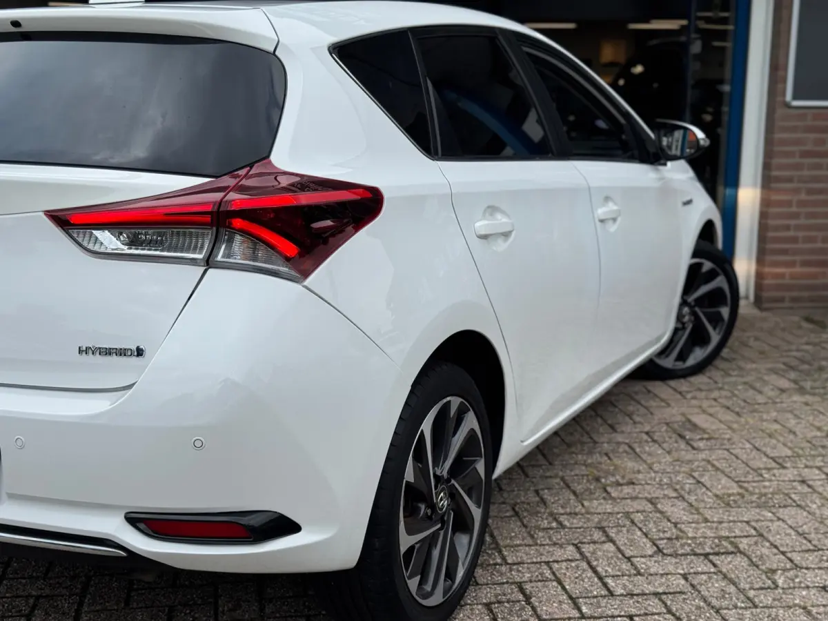 1.8 Hybrid Active AUT NAVI NAP!