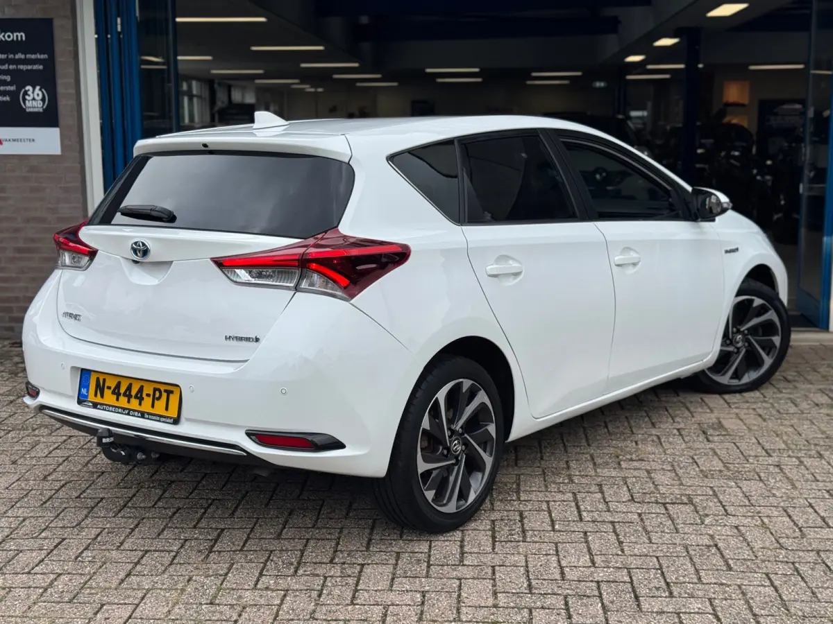 1.8 Hybrid Active AUT NAVI NAP!