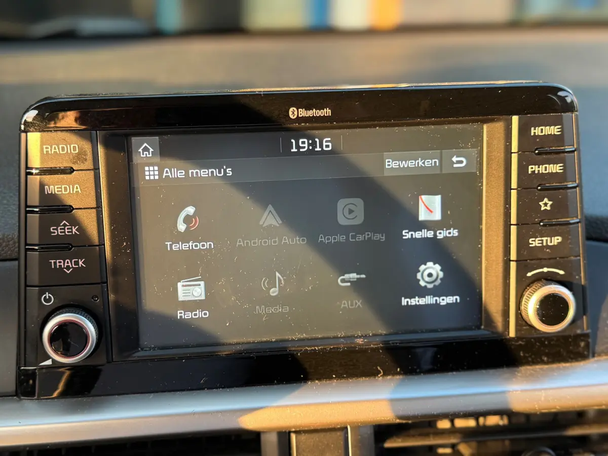1.0 MPi ComfortPlusLine 2019 CARPLAY CARPLAY NAP