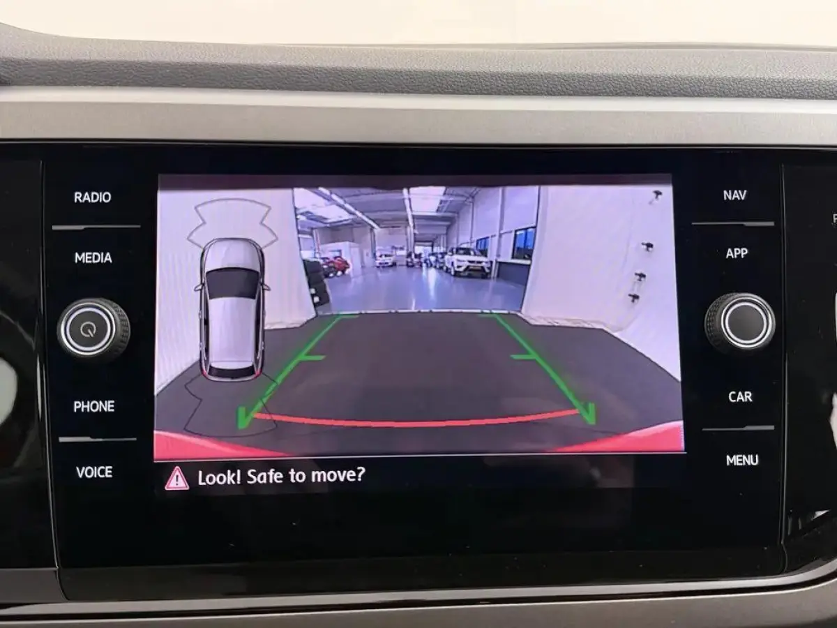 1.0 TSI DSG Carplay ACC PDC Navi NAP