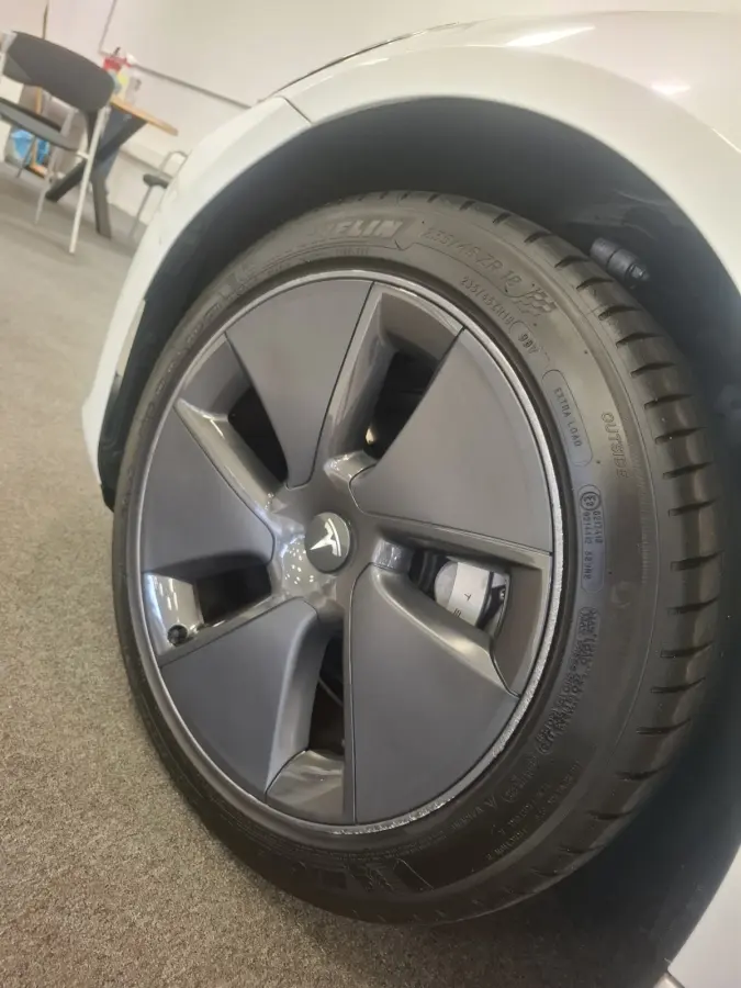 Standard RWD Plus 60 kWh SOH 86% Faceflift