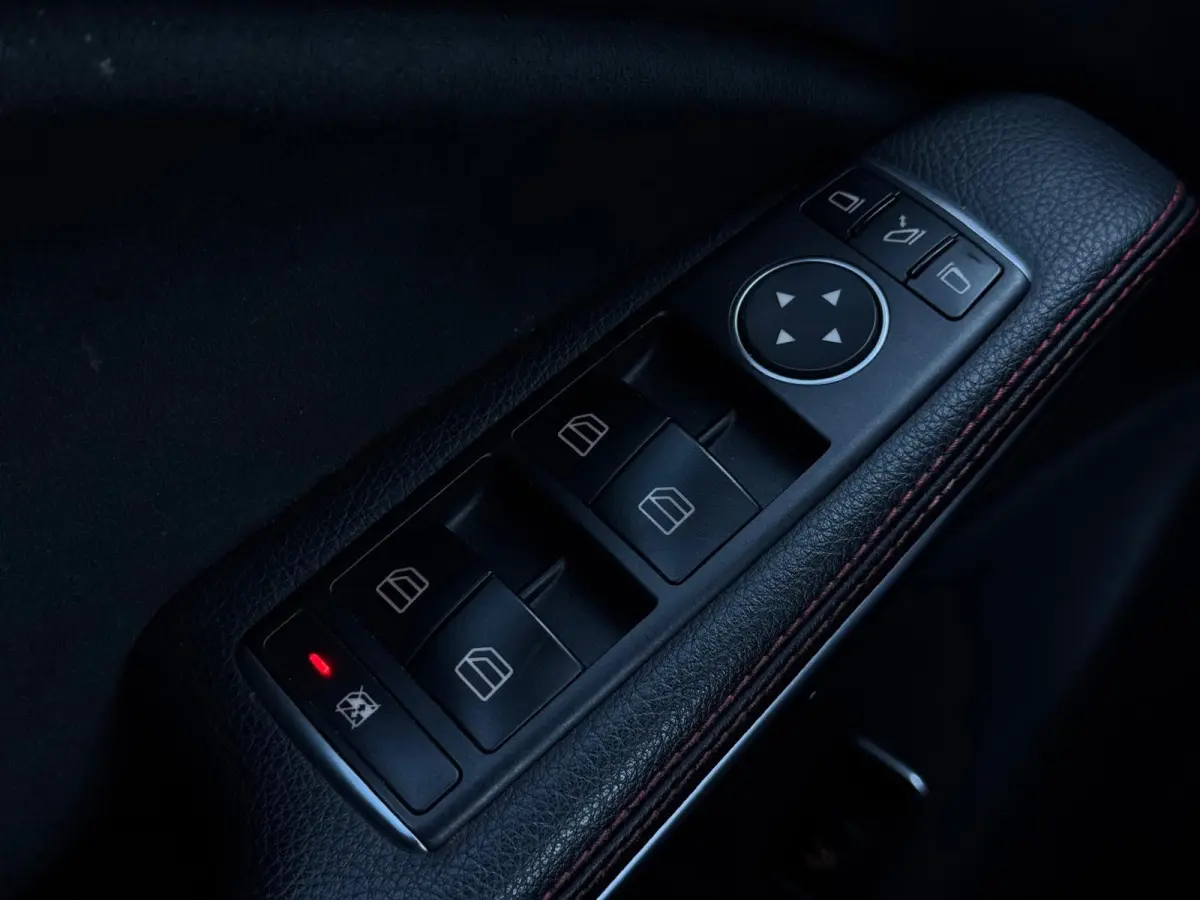 180 AMG Night NAVI|LEDER|LED|SPORTVELGEN|CR CONTROL