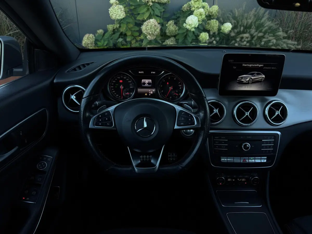 180 AMG Night NAVI|LEDER|LED|SPORTVELGEN|CR CONTROL
