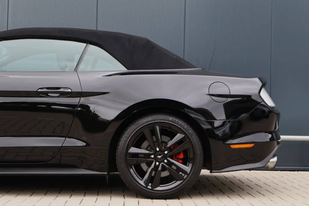 2.3 EcoBoost EU Model | Leer | K&N Intake | MagnaFlow Sportuitlaat | Stoelverwarming / ventilatie | Camera | Keyless