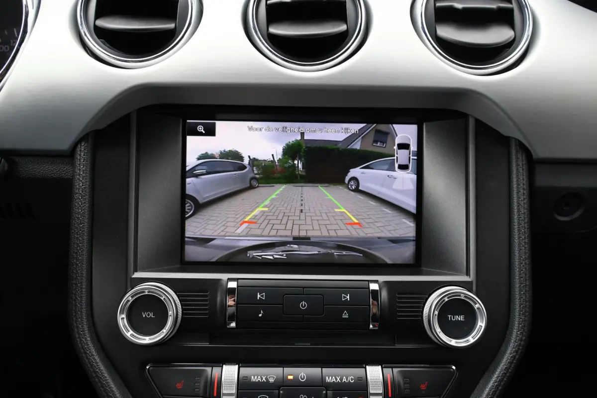 2.3 EcoBoost EU Model | Leer | K&N Intake | MagnaFlow Sportuitlaat | Stoelverwarming / ventilatie | Camera | Keyless