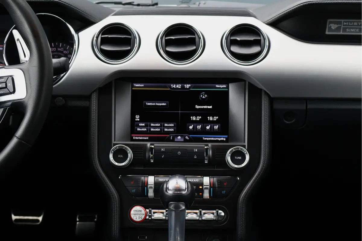 2.3 EcoBoost EU Model | Leer | K&N Intake | MagnaFlow Sportuitlaat | Stoelverwarming / ventilatie | Camera | Keyless
