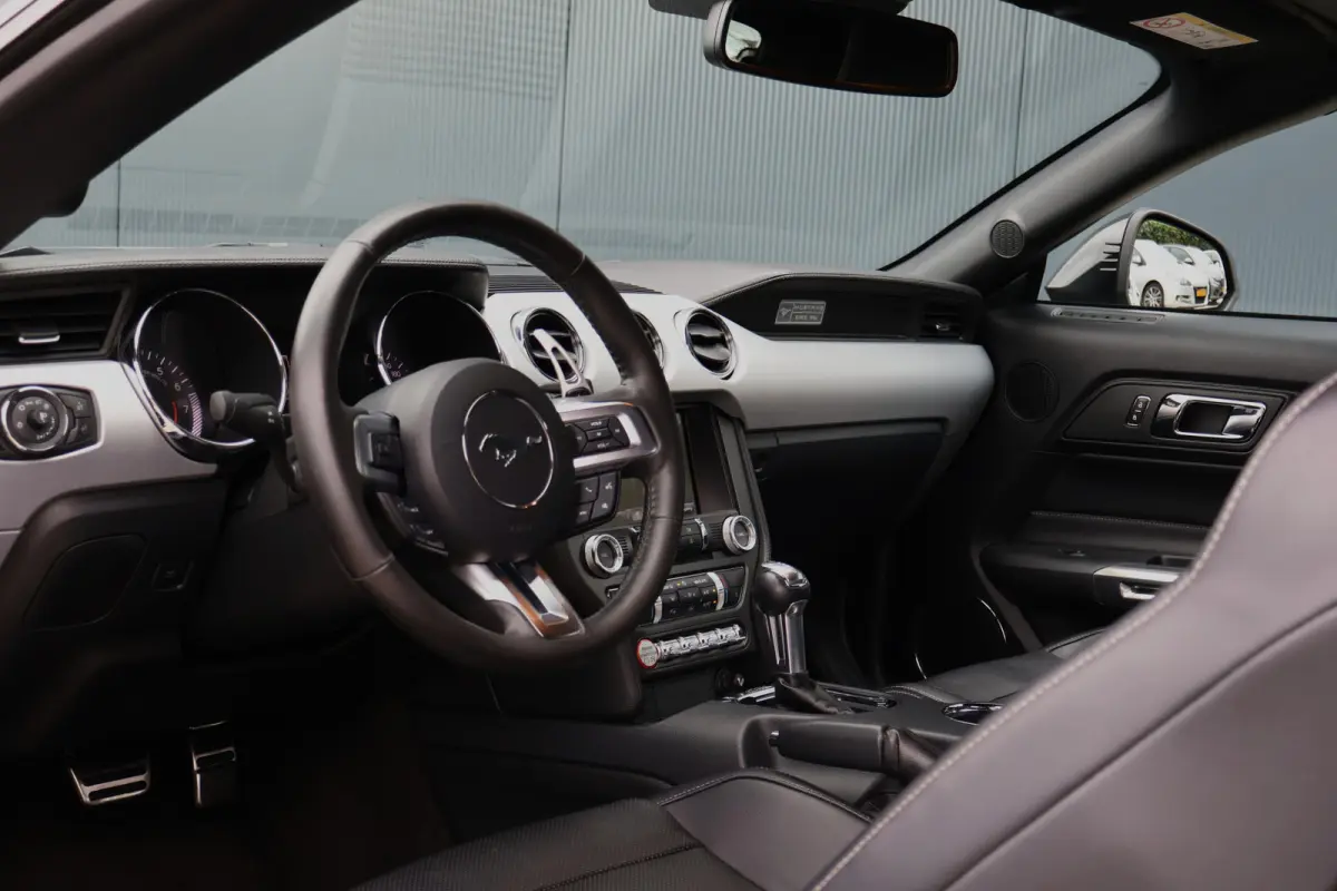 2.3 EcoBoost EU Model | Leer | K&N Intake | MagnaFlow Sportuitlaat | Stoelverwarming / ventilatie | Camera | Keyless
