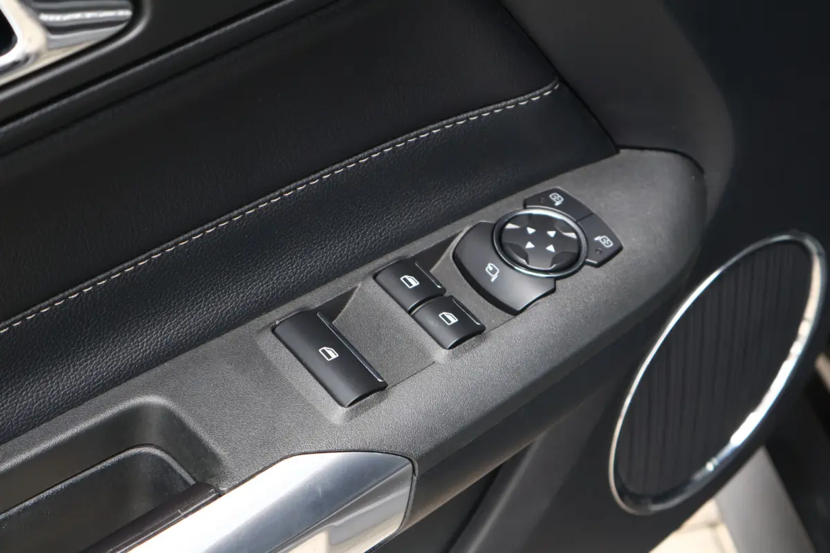 2.3 EcoBoost EU Model | Leer | K&N Intake | MagnaFlow Sportuitlaat | Stoelverwarming / ventilatie | Camera | Keyless