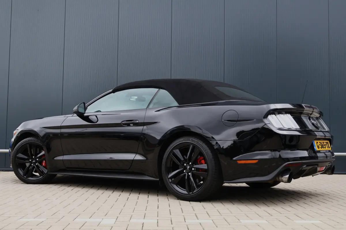 2.3 EcoBoost EU Model | Leer | K&N Intake | MagnaFlow Sportuitlaat | Stoelverwarming / ventilatie | Camera | Keyless