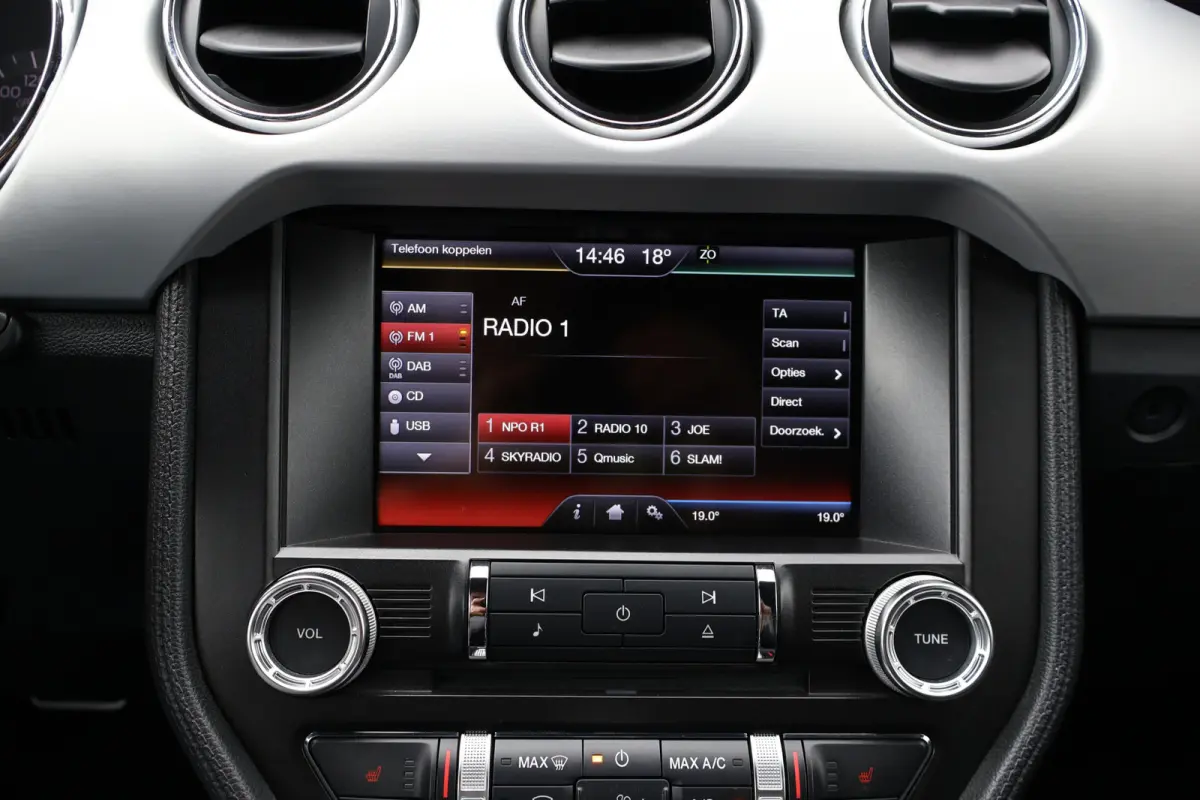 2.3 EcoBoost EU Model | Leer | K&N Intake | MagnaFlow Sportuitlaat | Stoelverwarming / ventilatie | Camera | Keyless