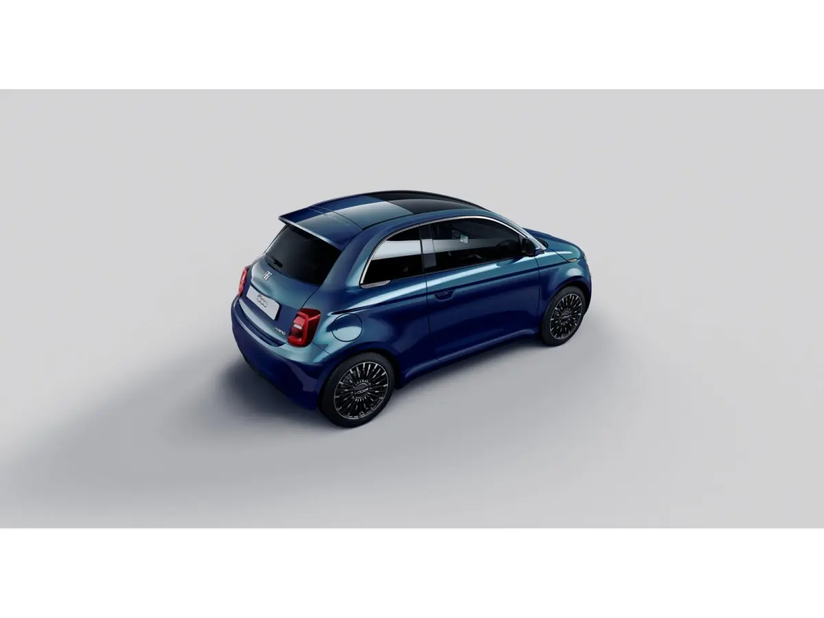 ICON | 10,25" touchscreen radio met Bluetooth, DAB & USB | Automatische airconditioning | Isofix bevestigingspunten op de achterstoelen