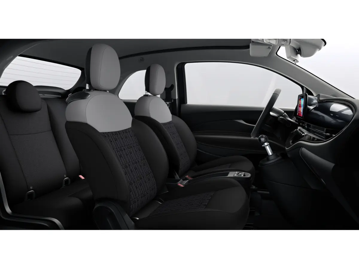 ICON | 10,25" touchscreen radio met Bluetooth, DAB & USB | Automatische airconditioning | Isofix bevestigingspunten op de achterstoelen