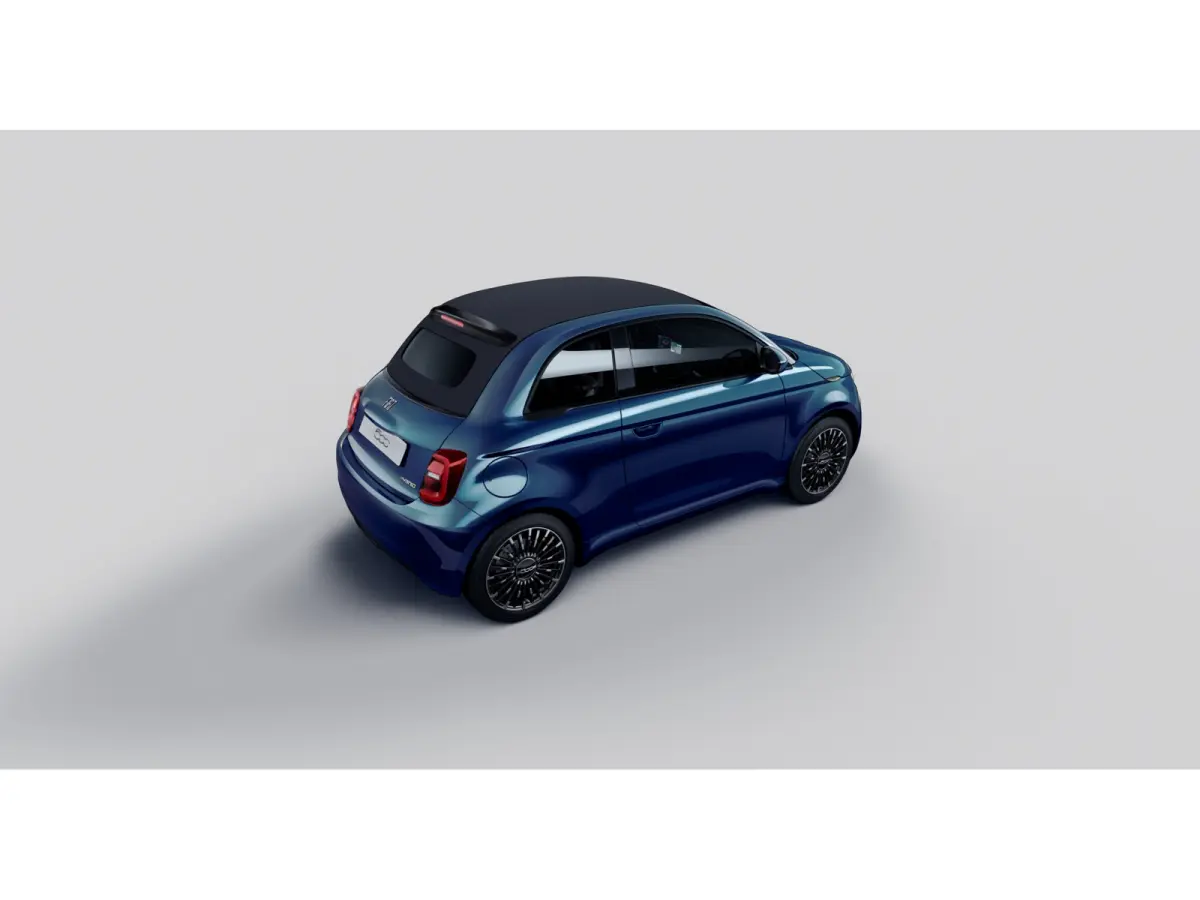 ICON | 10,25" touchscreen radio met Bluetooth, DAB & USB | Automatische airconditioning | Isofix bevestigingspunten op de achterstoelen