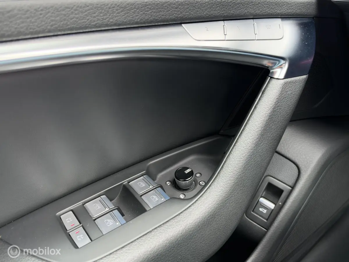40 TFSI S edition 2022 / S-Line / Matrix / DIGI cockpit / Dealeronderhouden / NL Auto / NAP