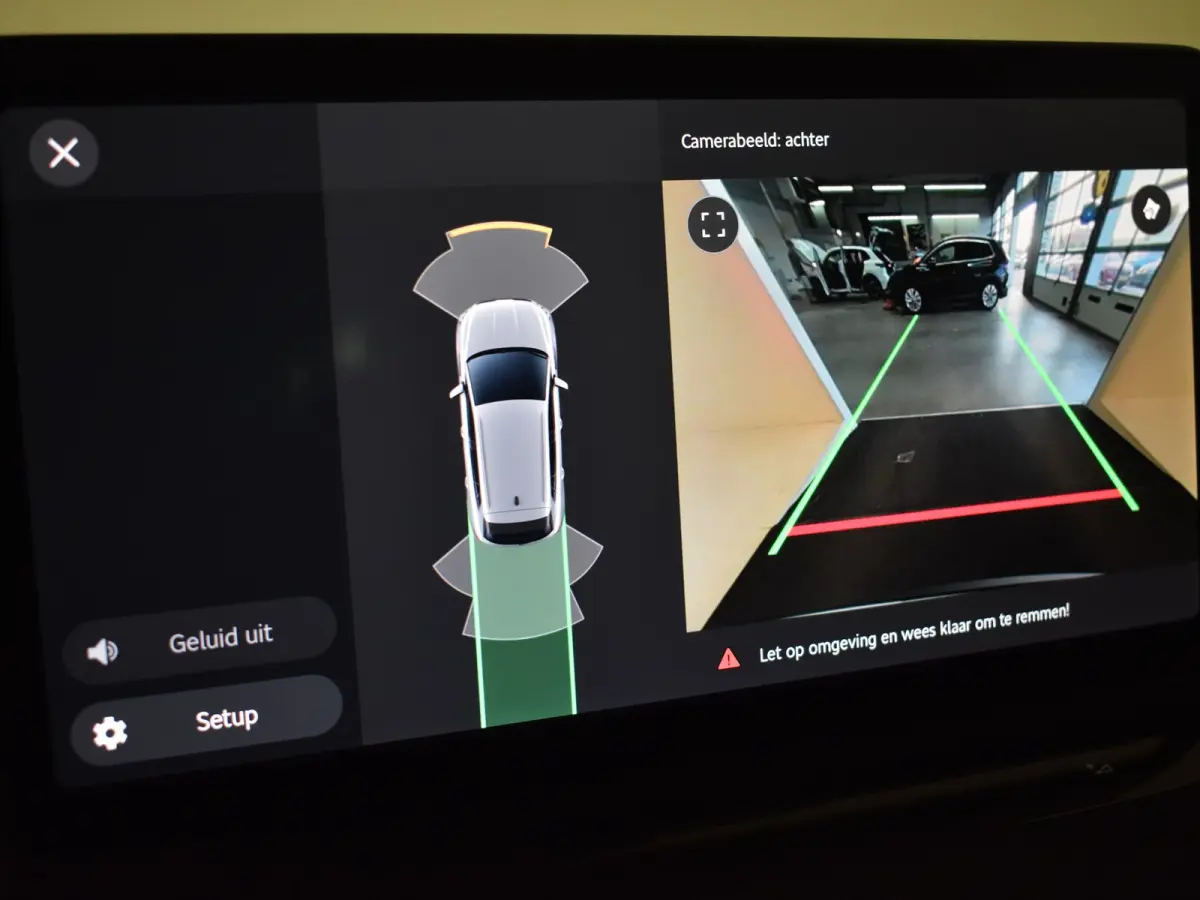 Business Edition | Cruise control met speedlimiter | Driving mode select | LED interieurverlichting inclusief sfeerverlichting