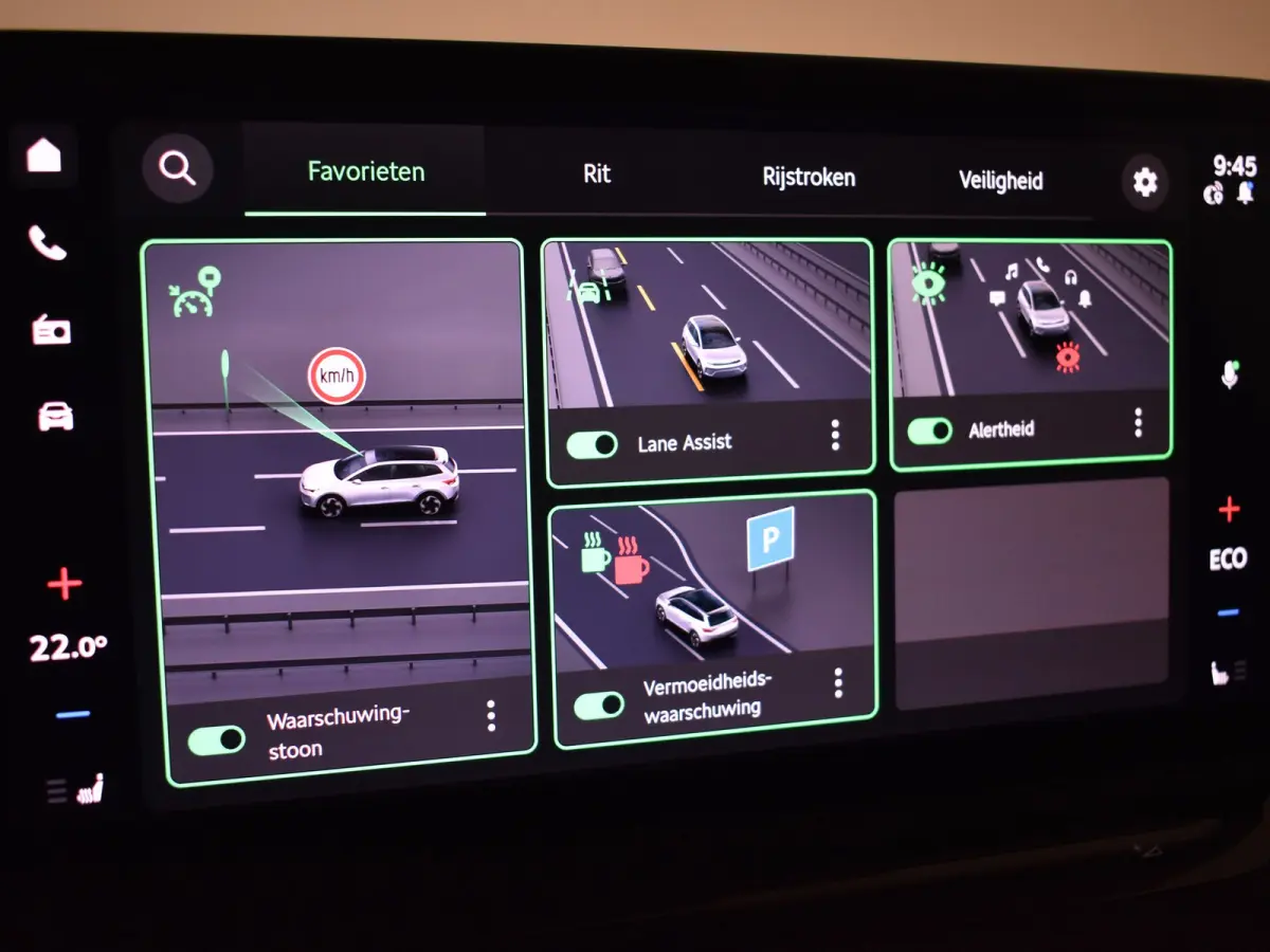 Business Edition | Cruise control met speedlimiter | Driving mode select | LED interieurverlichting inclusief sfeerverlichting