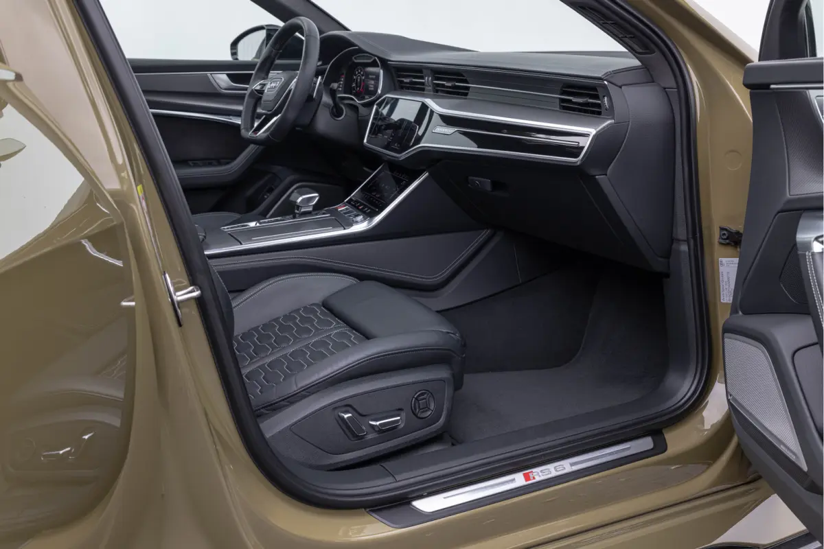 4.0 TFSI 600pk Quattro Pano Keramisch Dynamic + Nachtzicht B&O Advanced